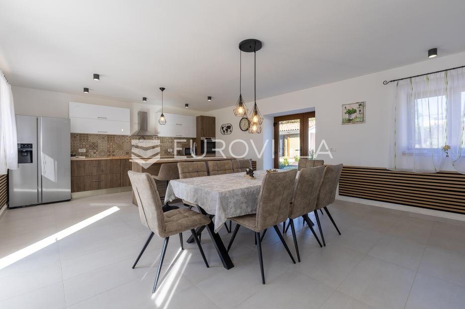 Haus Zu verkaufen - Istarska Svetvinčenat