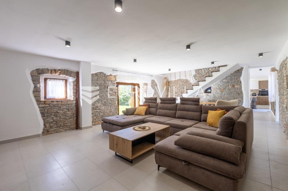 Haus Zu verkaufen - Istarska Svetvinčenat