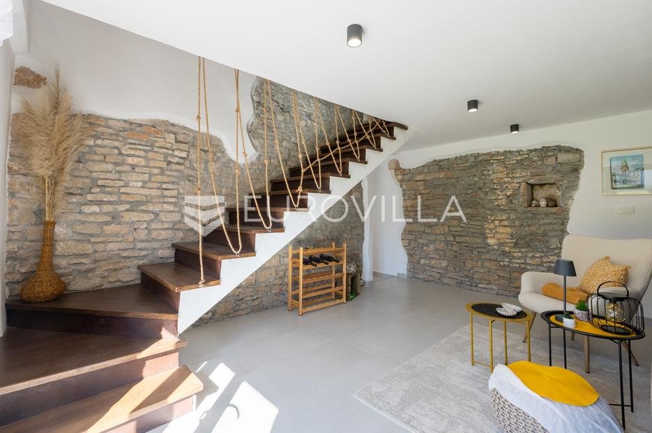 Haus Zu verkaufen - Istarska Svetvinčenat