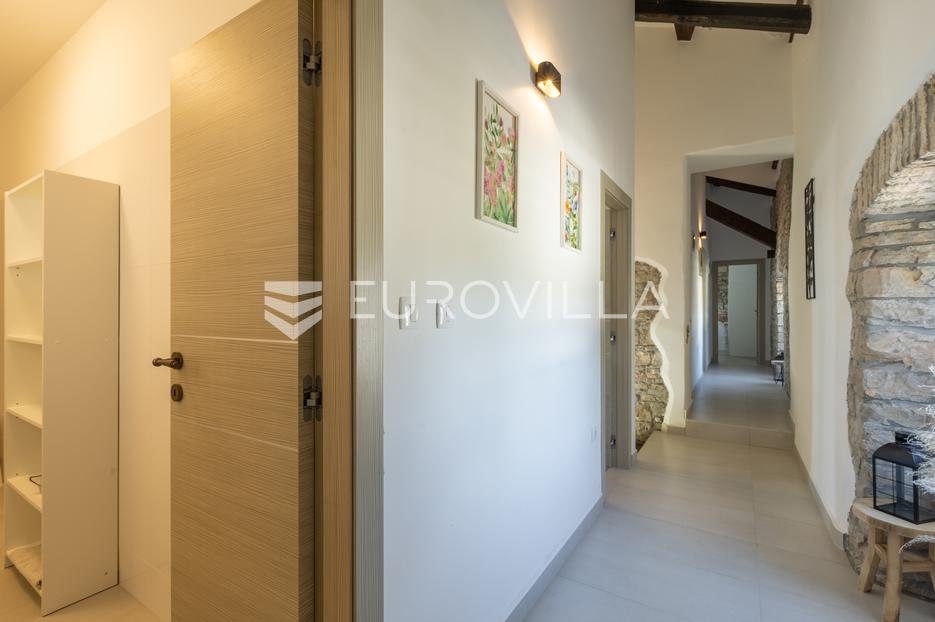 Haus Zu verkaufen - Istarska Svetvinčenat
