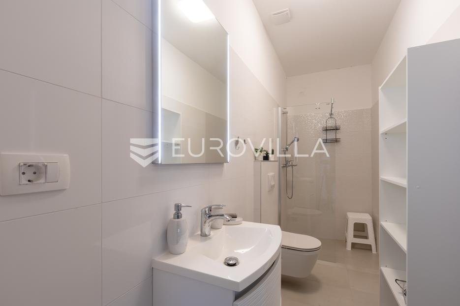 Haus Zu verkaufen - Istarska Svetvinčenat