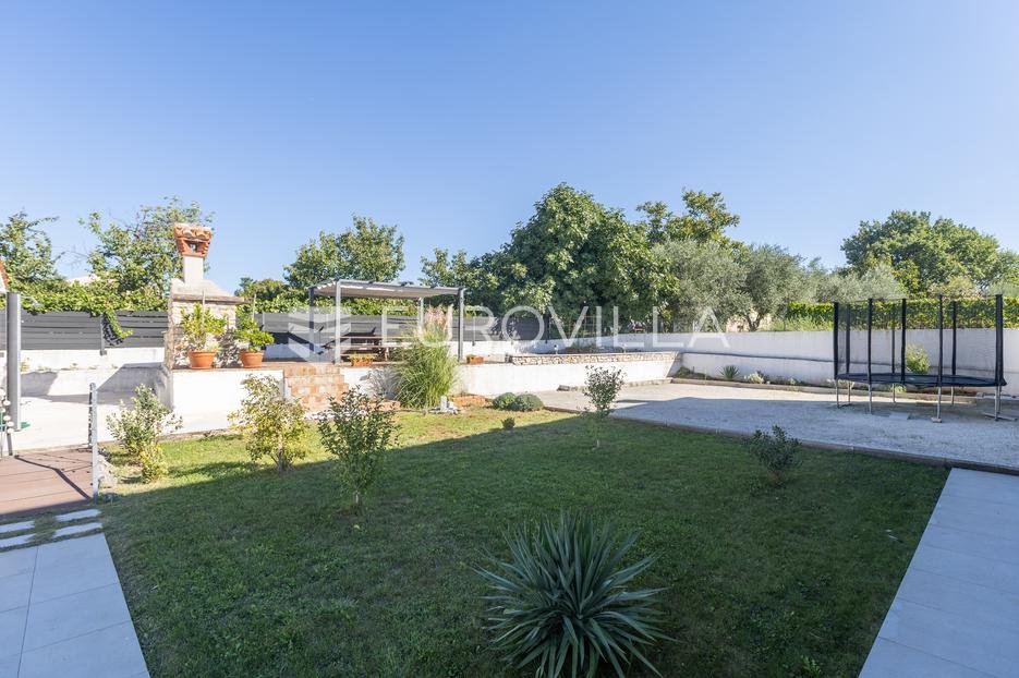 Haus Zu verkaufen - Istarska Svetvinčenat