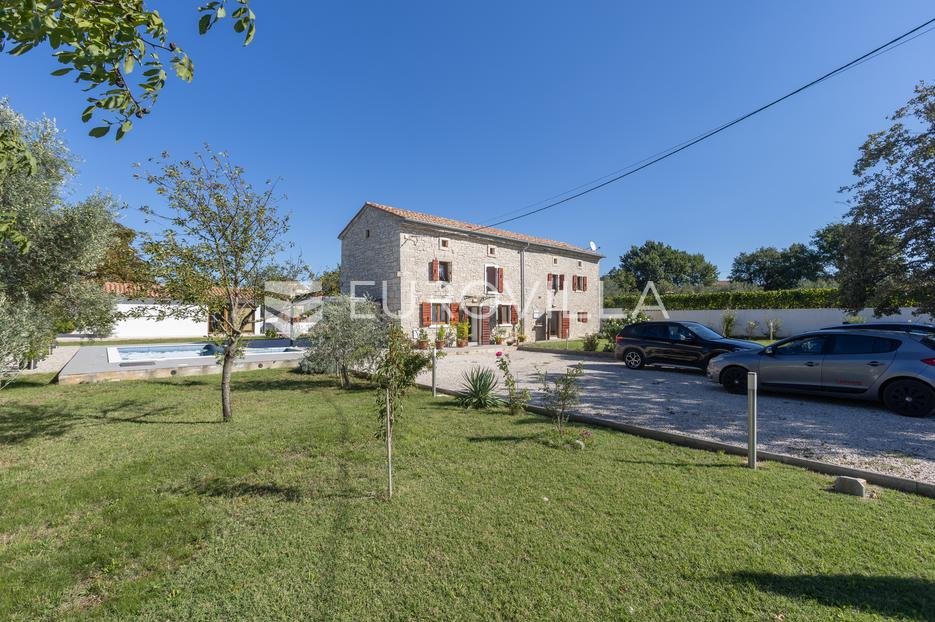 Haus Zu verkaufen - Istarska Svetvinčenat