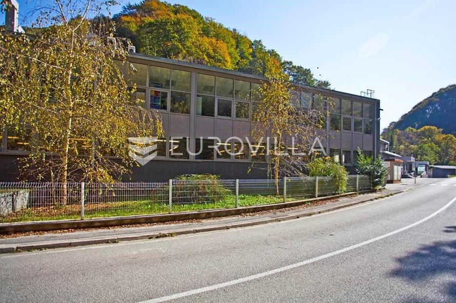 Lokal użytkowy Na sprzedaż -  Samobor - Okolica