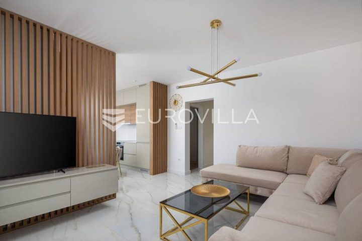 Flat for sale 98 m² – Marina