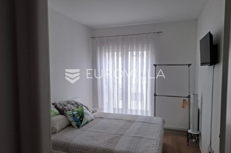 Flat For sale -  Pula