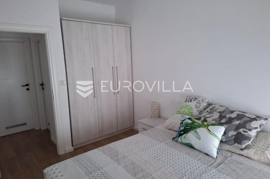 Flat For sale -  Pula