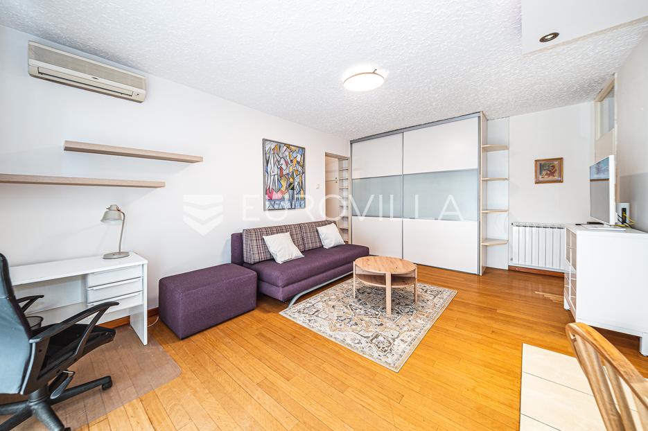 Appartement À vendre -  Peščenica - Žitnjak