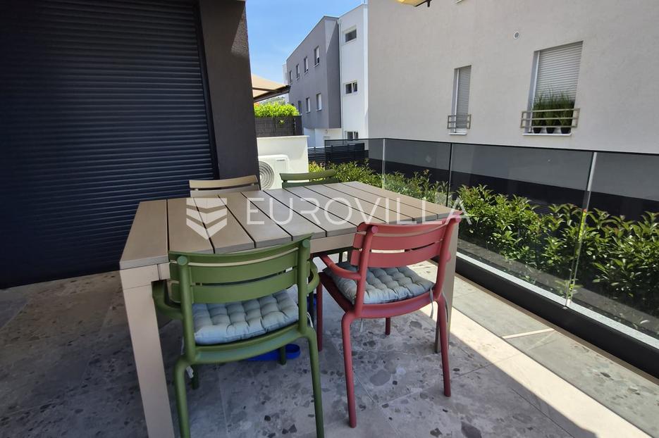 Apartment Zu verkaufen -  Šibenik - Okolica