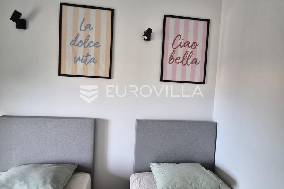 Apartment Zu verkaufen -  Šibenik - Okolica