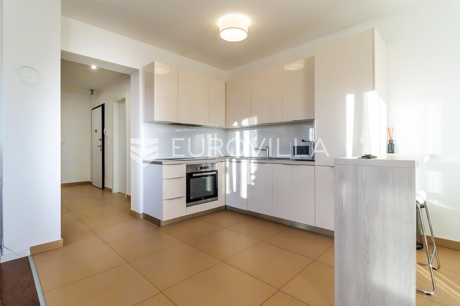 Apartmán Na predaj - Primorsko-goranska Viškovo - foto 3/8