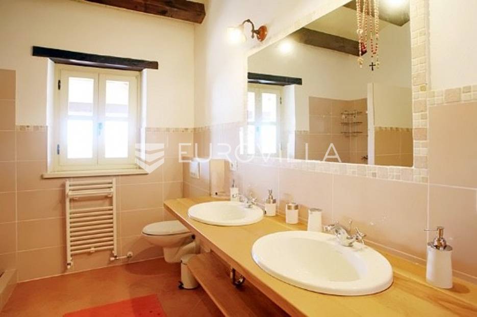 Haus Zu verkaufen -  Sveti Lovreč