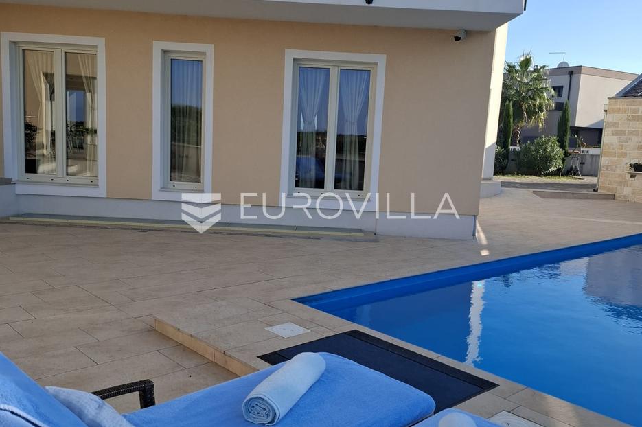 House For sale -  Nin