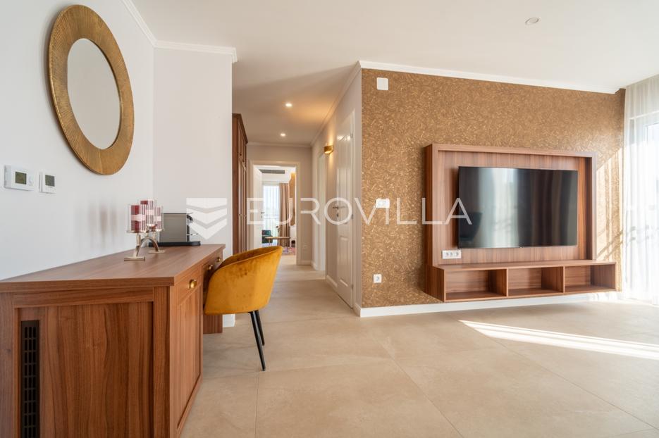 House For sale -  Nin