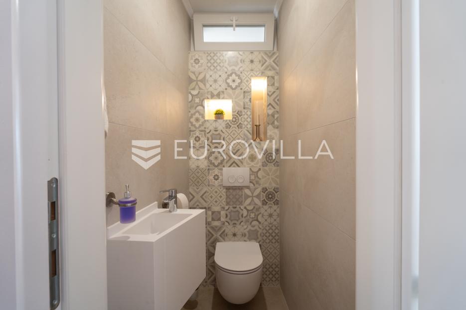 House For sale -  Nin
