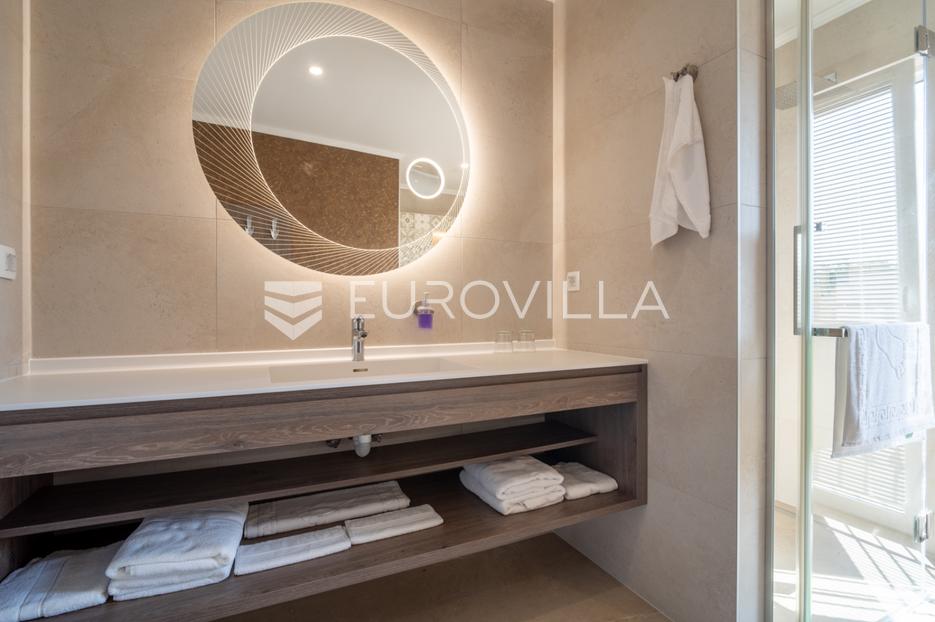 House For sale -  Nin