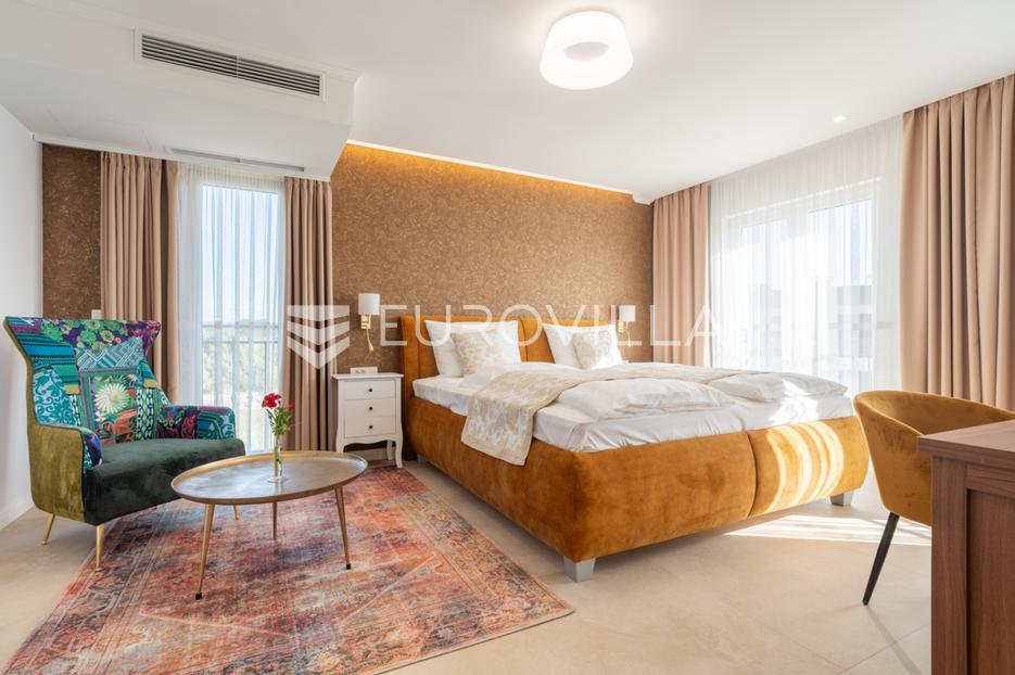 House For sale -  Nin