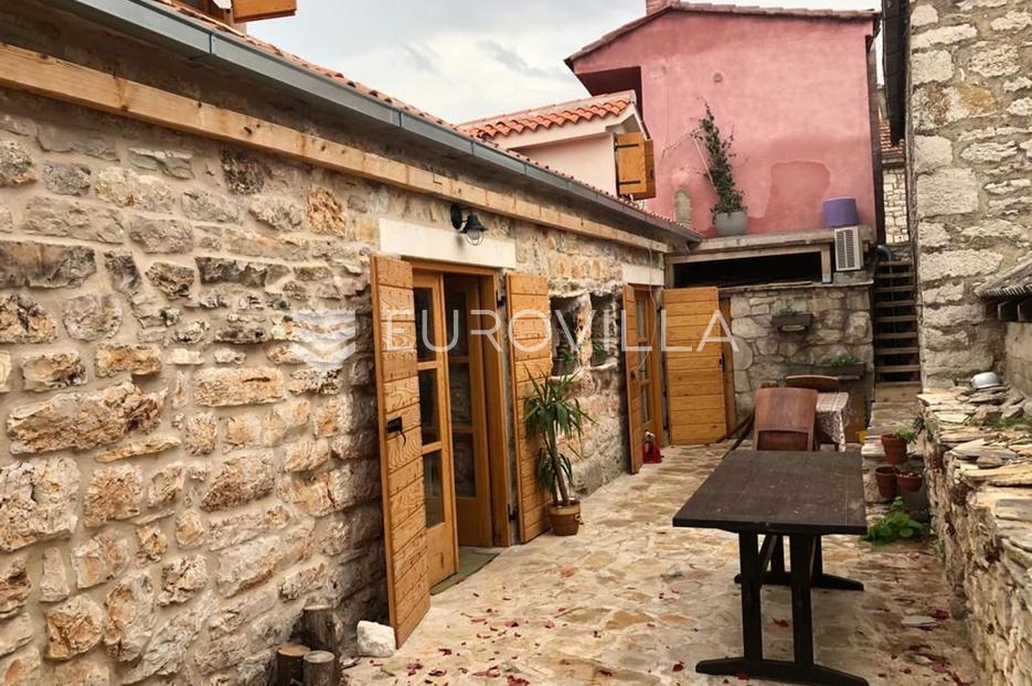 Maison À vendre -  Šolta
