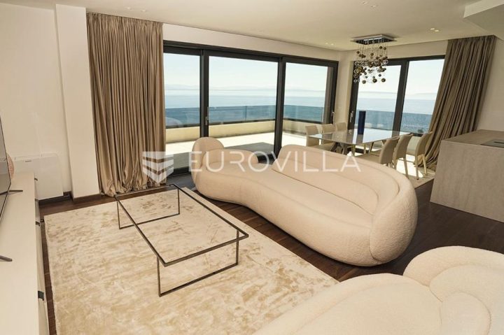 Flat for sale 140 m² – Punta Kolova