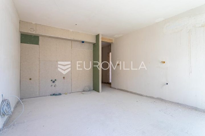 Apartmán Na predaj - Splitsko-dalmatinska Podstrana - foto 2/5