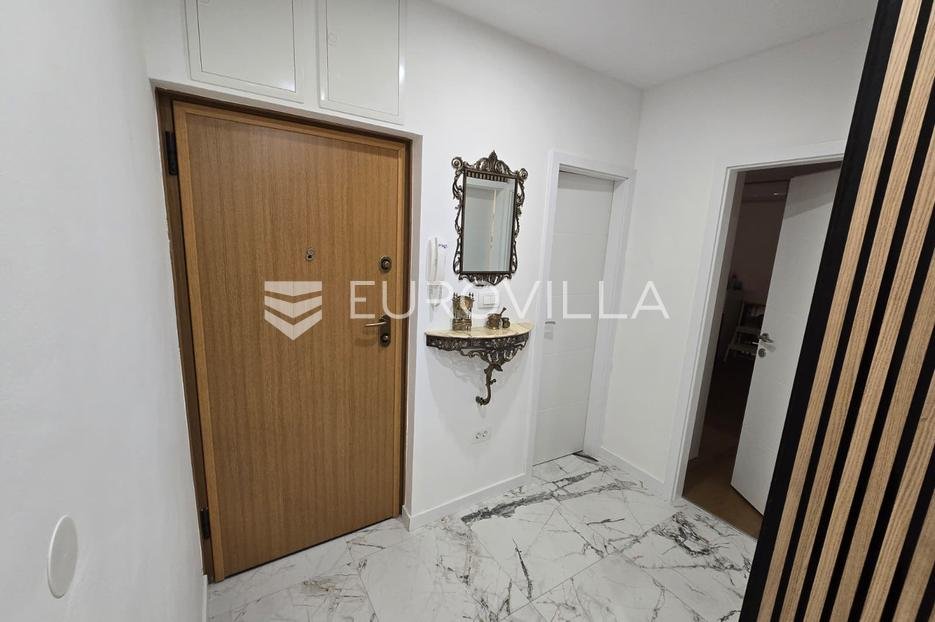 Flat For sale - Splitsko-dalmatinska Split