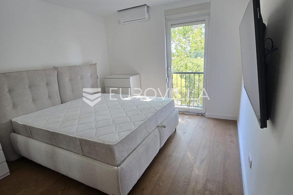 Flat For sale - Splitsko-dalmatinska Split