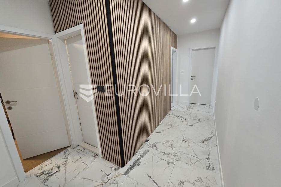 Flat For sale - Splitsko-dalmatinska Split