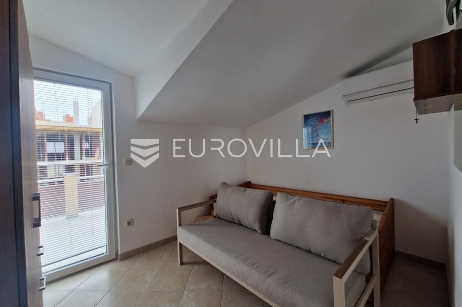 House For sale -  Vir