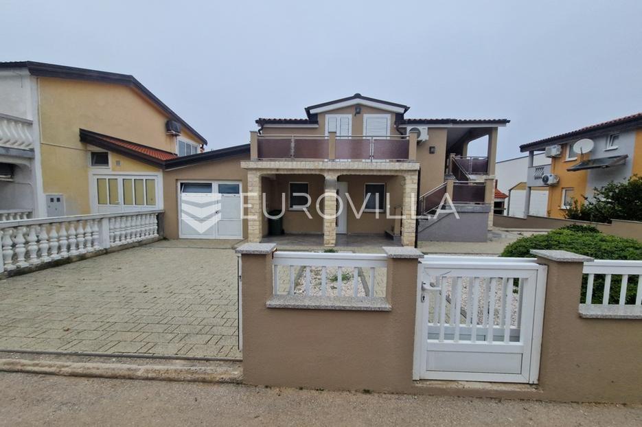 House For sale -  Vir