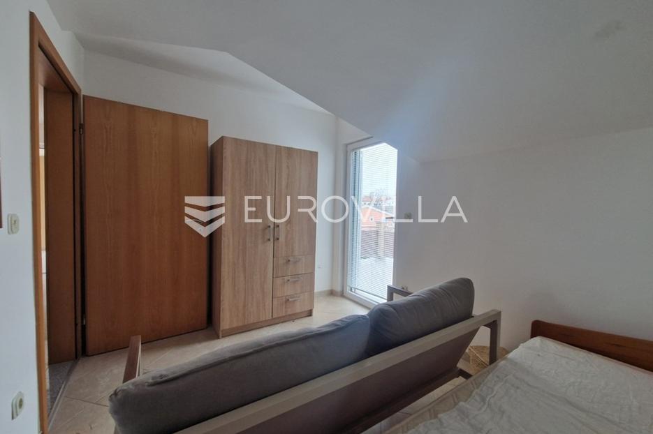House For sale -  Vir