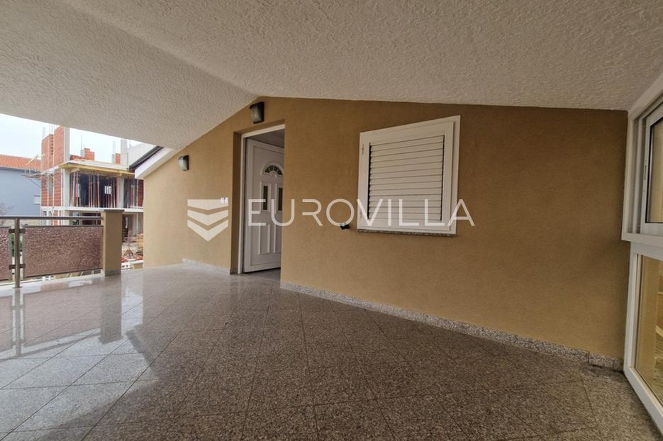 House For sale -  Vir