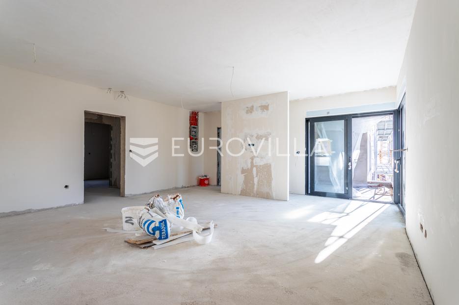 Flat For sale - Splitsko-dalmatinska Omiš - foto 1/11