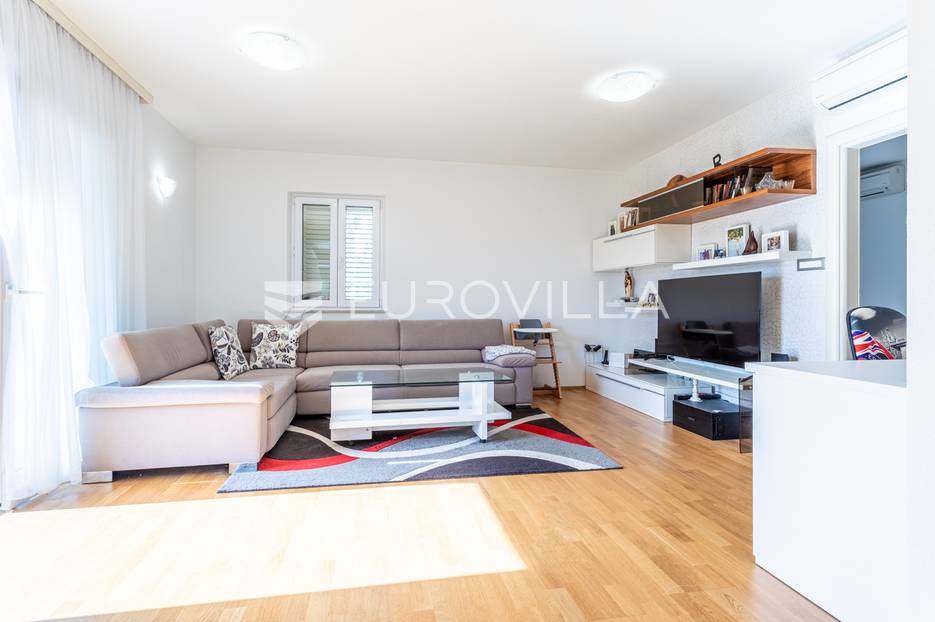 House For sale -  Bol