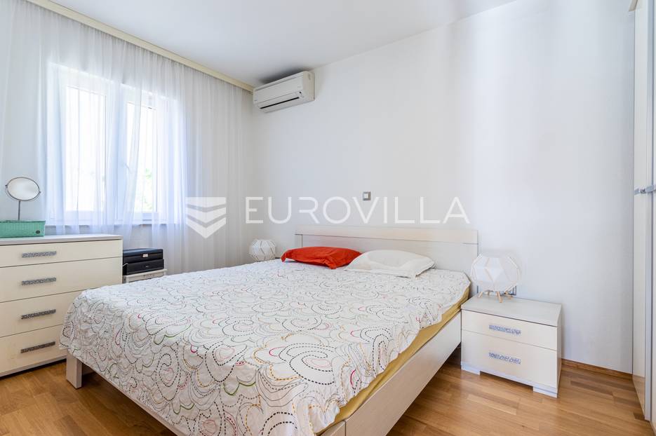 House For sale -  Bol