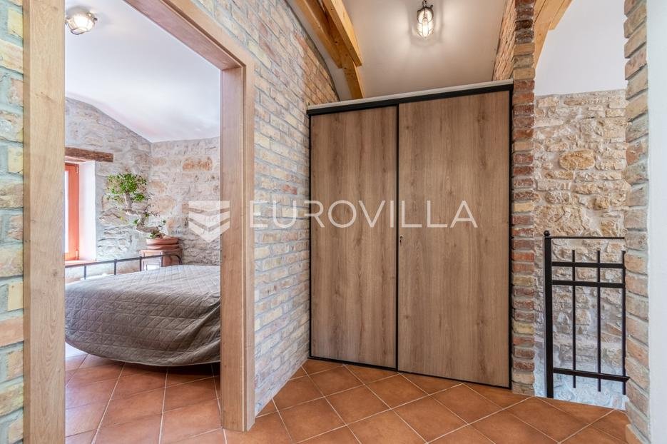 Casa In vendita - Istarska Buje