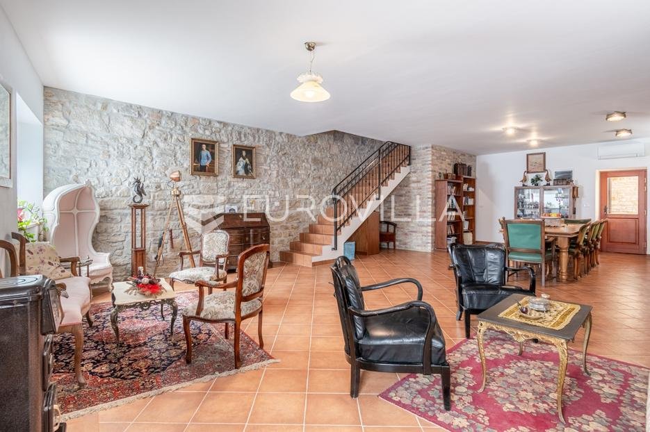Casa In vendita - Istarska Buje