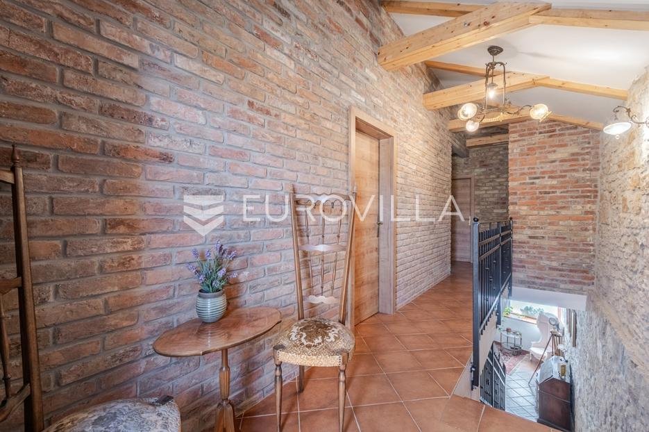 Casa In vendita - Istarska Buje