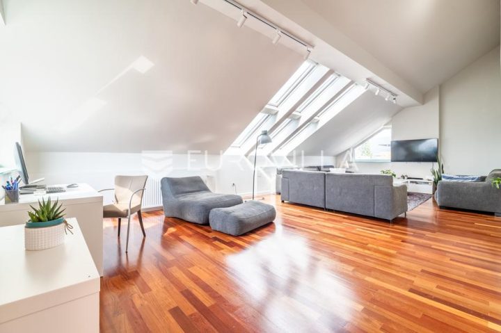 Apartma Na predaj - Grad Zagreb Gornji Grad - Medveščak - foto 2/15