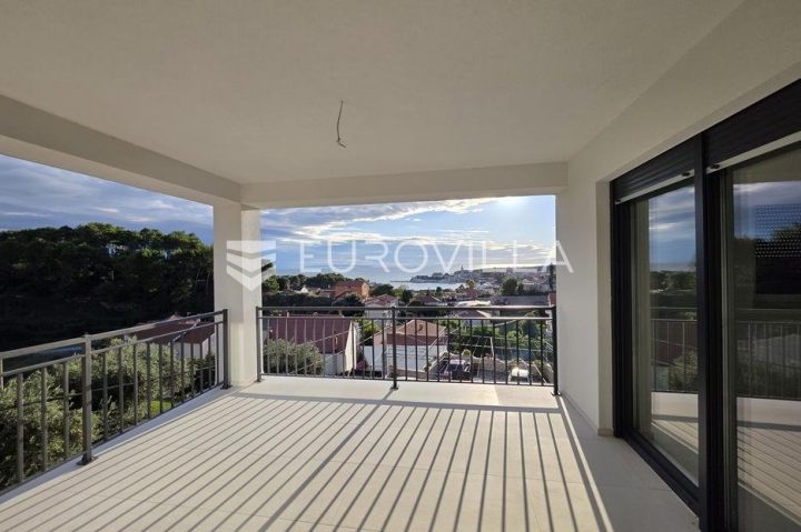 Apartmán na prodej 112 m² – Banjol