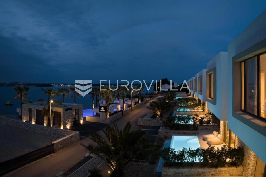 House For sale -  Tkon