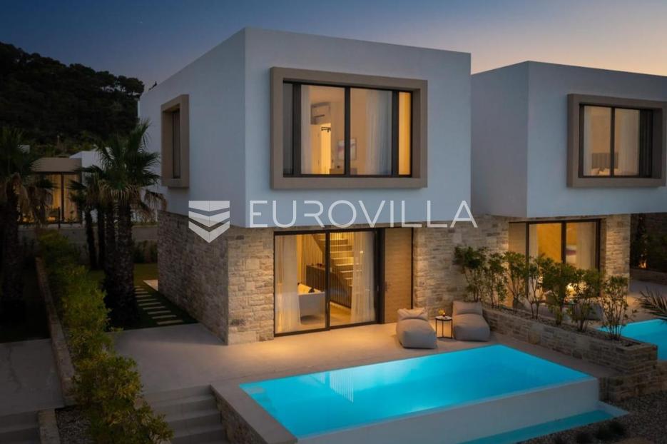 House For sale -  Tkon