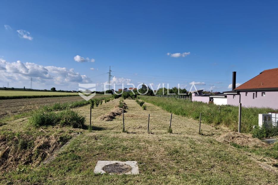 Zemljište Na prodaju -  Đakovo