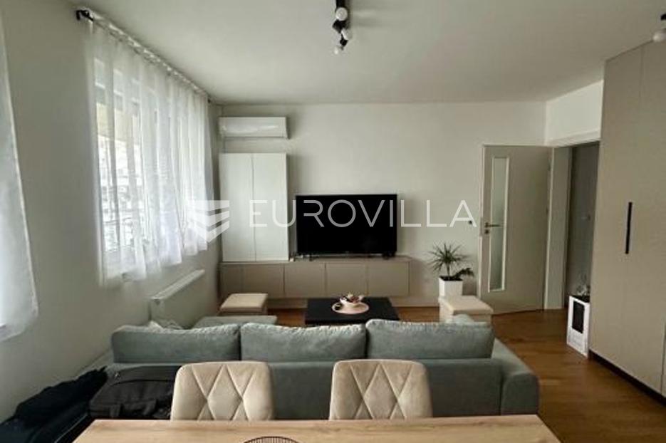 Apartma Naprodaj - Grad Zagreb Sesvete