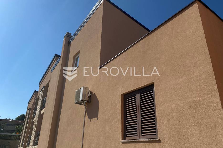 Casa In vendita - Istarska Rovinj