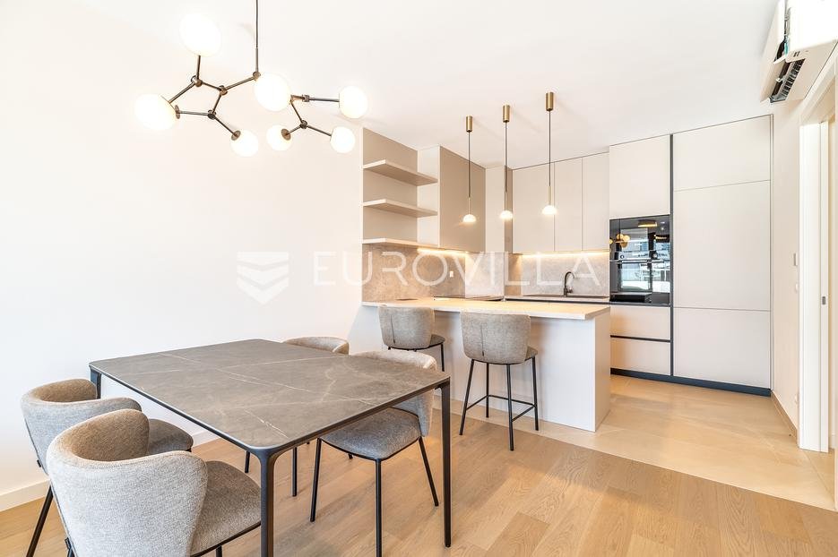 Appartement À louer - Grad Zagreb Maksimir