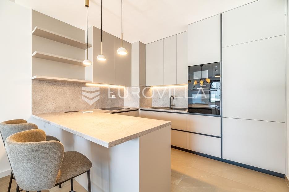 Appartement À louer - Grad Zagreb Maksimir