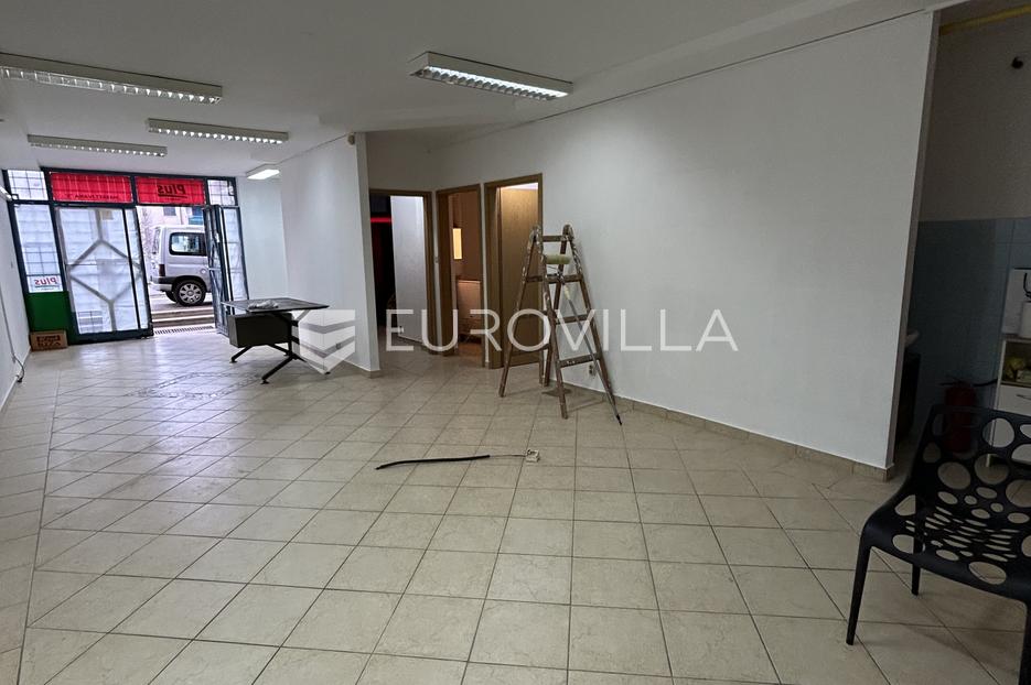 Commerciale In vendita -  Pula