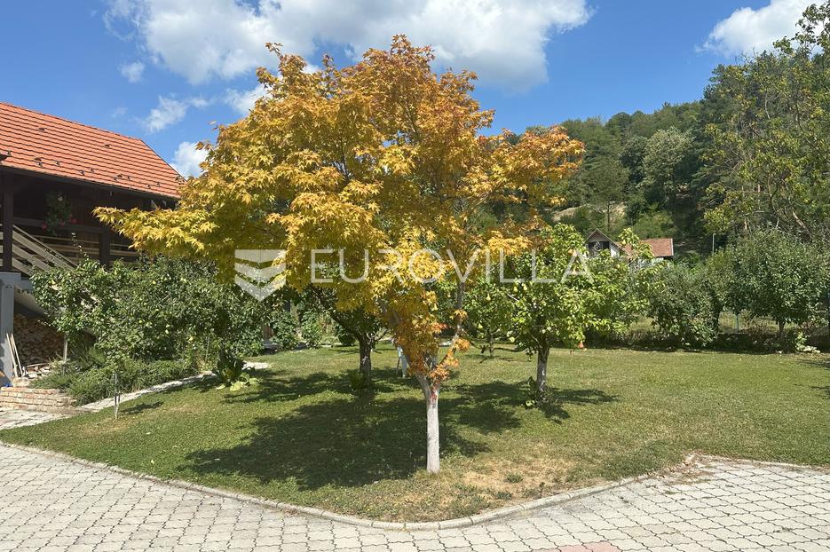 Dom Na sprzedaż - Požeško-slavonska Velika