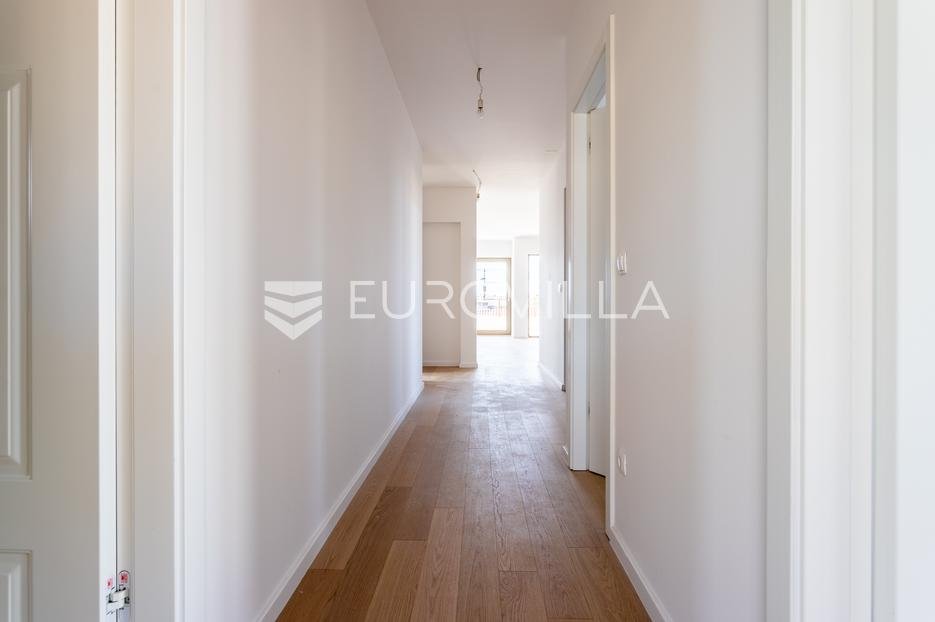 Appartamento In vendita - Splitsko-dalmatinska Split