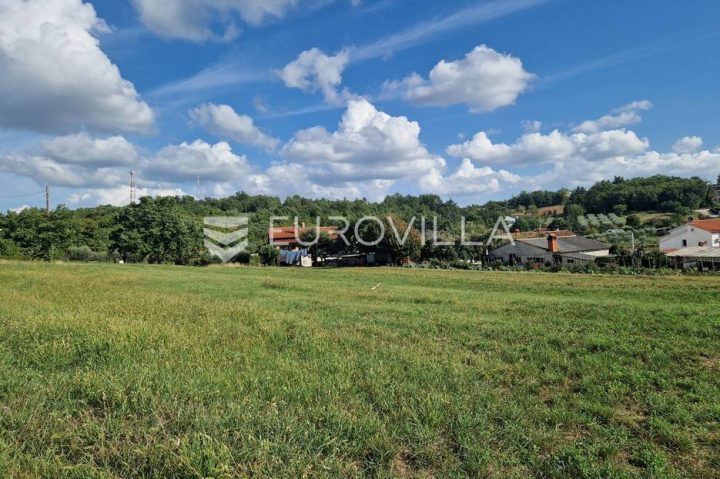 Działka na sprzedaż 5674 m² – Vižinada